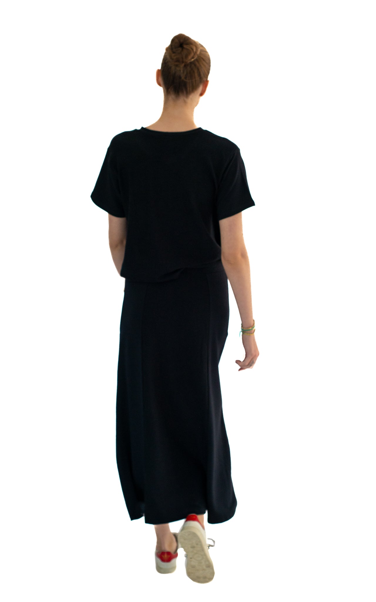 black set casual wear mid skirt with a tshirt