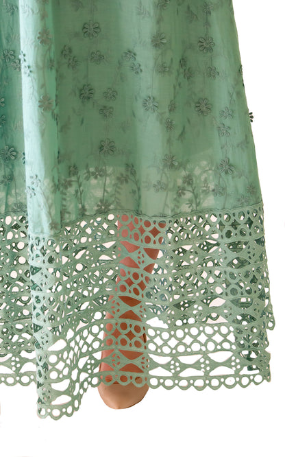 long green dress with long sleeves lace details V cut with beautiful laces