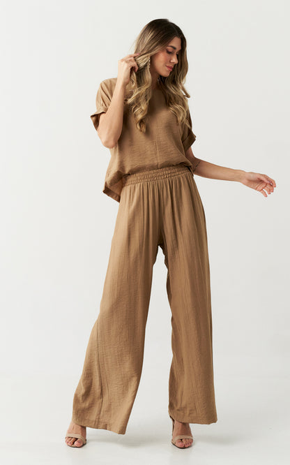 wide pants with elastic waist 