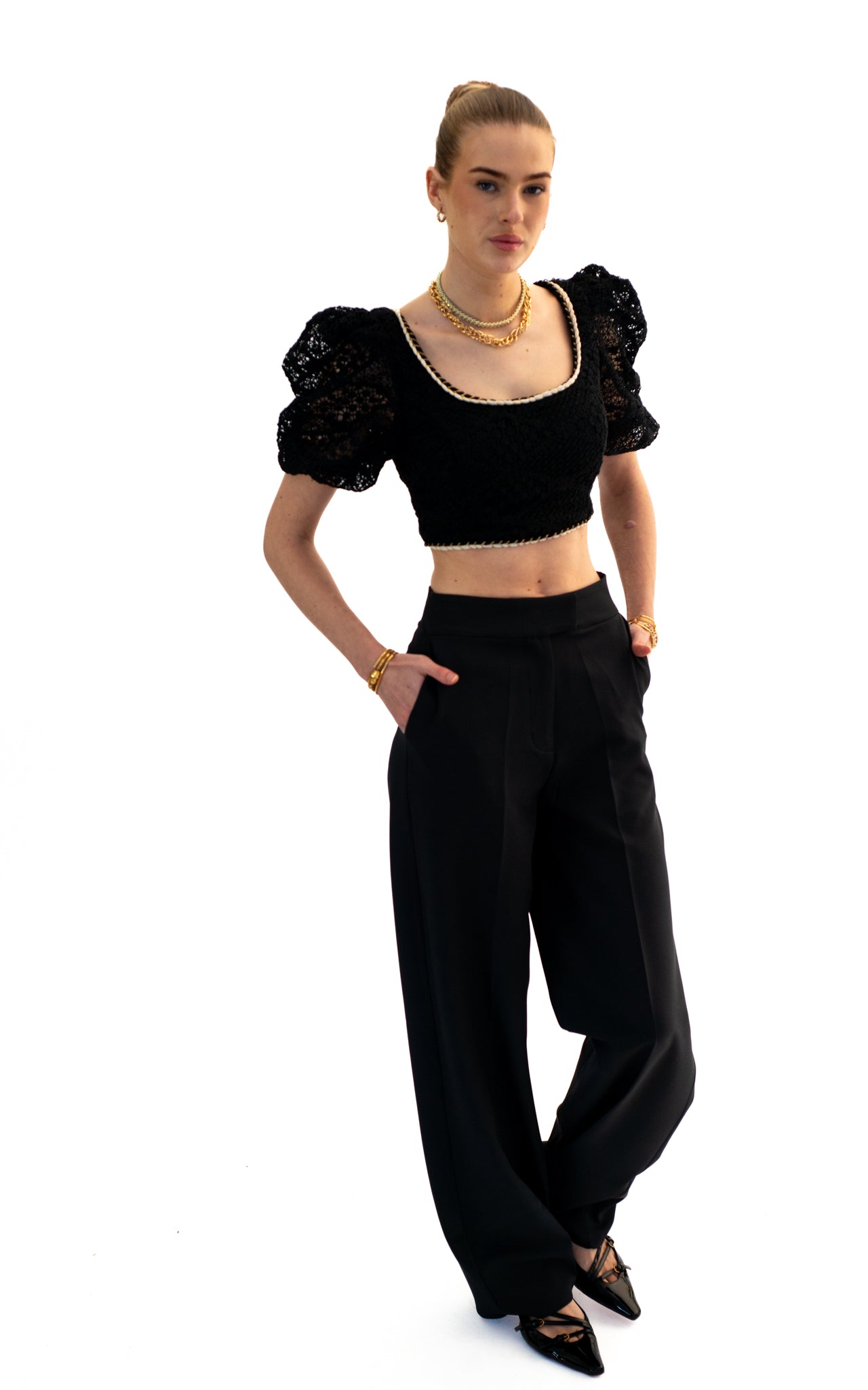 cropped top black with lace sleeves