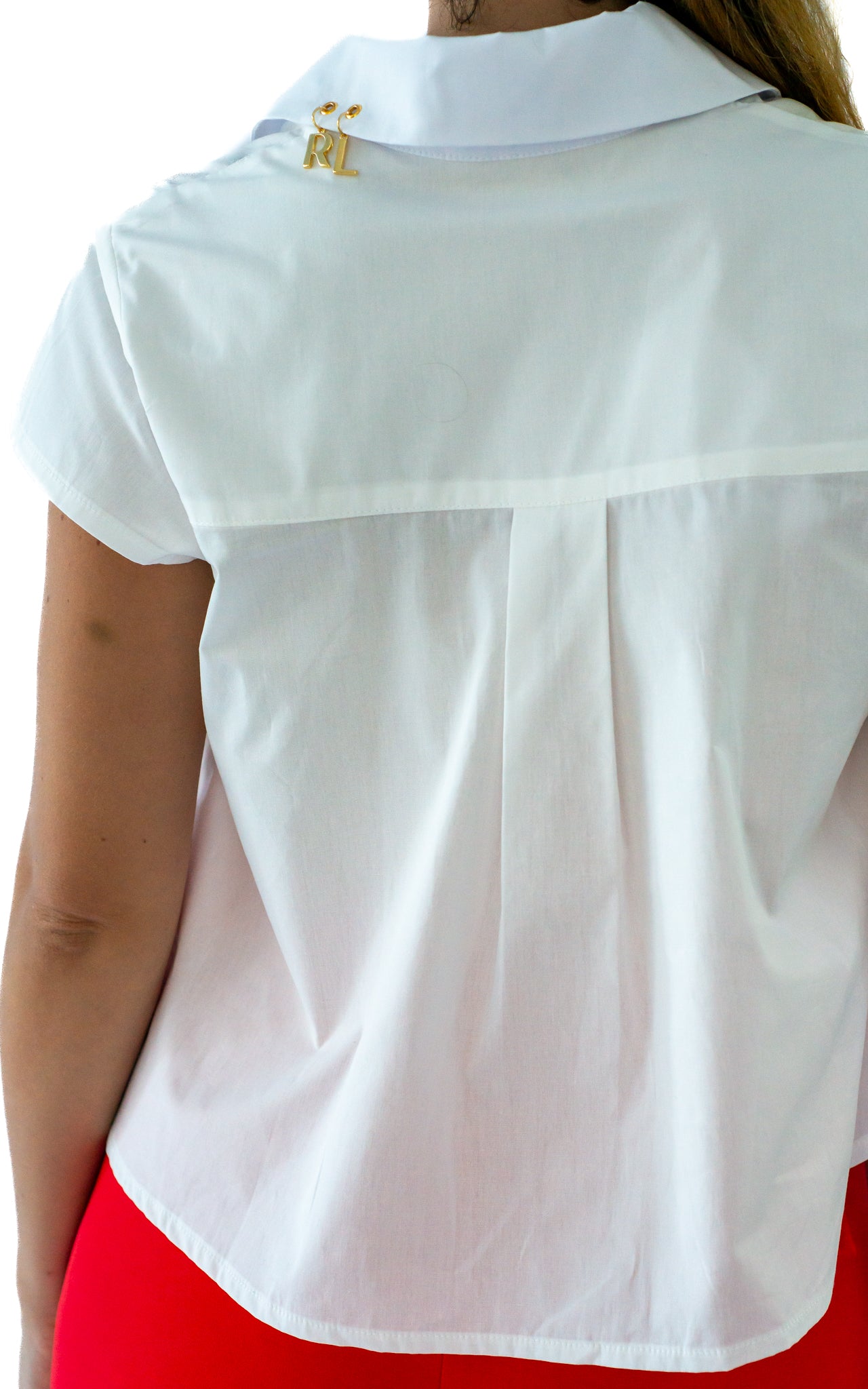 women white cotton shirt with short sleeves